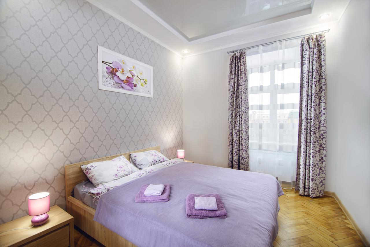 Premium Hostel Lviv Exteriör bild