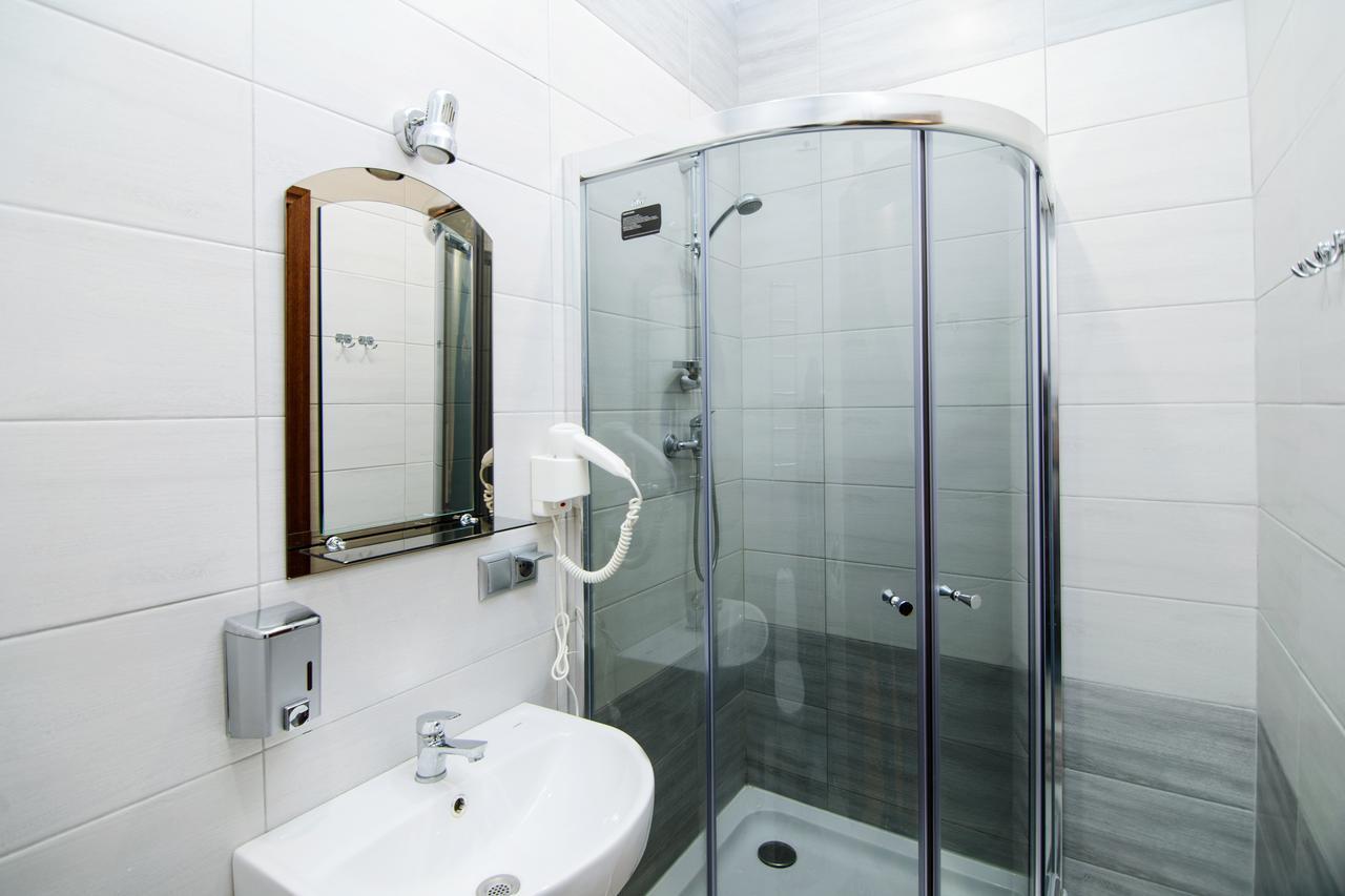 Premium Hostel Lviv Exteriör bild